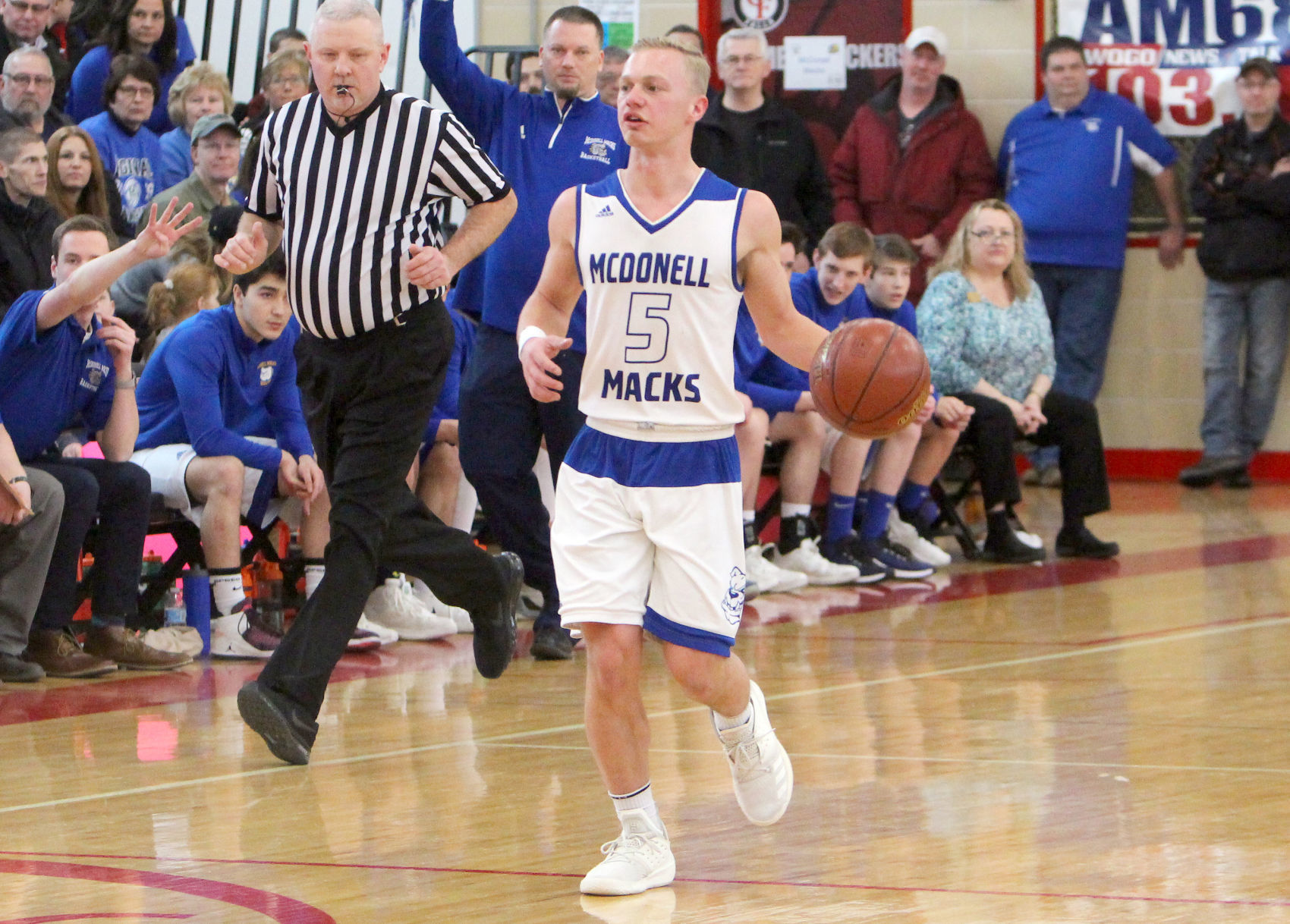 McDonell boys basketball vs Luck at Chi-Hi 3-9-19